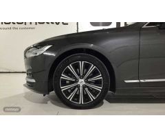 Volvo S 90 Inscription, B5 AWD mild hybrid (diesel) de 2022 con 33.000 Km por 43.900 EUR. en Burgos
