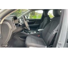 Volvo XC40 2.0 B3 ESSENTIAL AUTO 5P de 2025 con 1 Km por 36.900 EUR. en Vizcaya