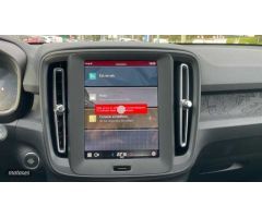 Volvo XC40 2.0 B3 ESSENTIAL AUTO 5P de 2025 con 1 Km por 36.900 EUR. en Vizcaya