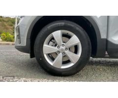 Volvo XC40 2.0 B3 ESSENTIAL AUTO 5P de 2025 con 1 Km por 36.900 EUR. en Vizcaya