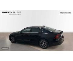 Volvo S60 S60 Core, B4 Mild Hybrid, Gasolina de 2024 con 15.760 Km por 35.900 EUR. en Navarra