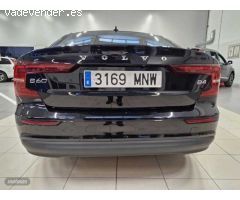 Volvo S60 S60 Core, B4 Mild Hybrid, Gasolina de 2024 con 15.760 Km por 35.900 EUR. en Navarra