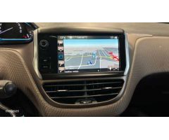 Peugeot 2008 1.2 ALLURE 110 CV de 2015 con 102.464 Km por 8.900 EUR. en A Coruna