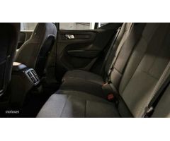 Volvo XC40 1.5 T2 CORE AUTO 5P de 2024 con 18.123 Km por 32.500 EUR. en Valencia