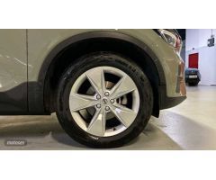 Volvo XC40 1.5 T2 CORE AUTO 5P de 2024 con 18.123 Km por 32.500 EUR. en Valencia
