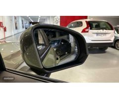 Volvo XC40 1.5 T2 CORE AUTO 5P de 2024 con 18.123 Km por 32.500 EUR. en Valencia