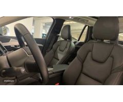 Volvo XC 90 XC90 T8 Twin Momentum 7 asientos de 2016 con 139.028 Km por 31.900 EUR. en Asturias