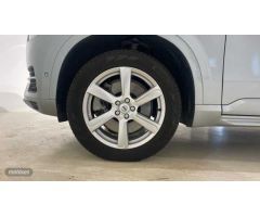 Volvo XC 90 XC90 T8 Twin Momentum 7 asientos de 2016 con 139.028 Km por 31.900 EUR. en Asturias
