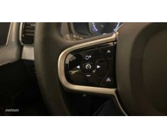 Volvo XC 90 XC90 T8 Twin Momentum 7 asientos de 2016 con 139.028 Km por 31.900 EUR. en Asturias
