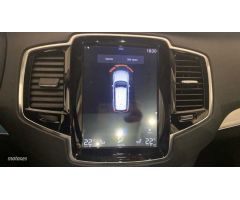 Volvo XC 90 XC90 T8 Twin Momentum 7 asientos de 2016 con 139.028 Km por 31.900 EUR. en Asturias