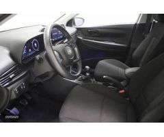 Hyundai i20 1.2 MPI Klass de 2024 con 7.070 Km por 17.900 EUR. en Valencia