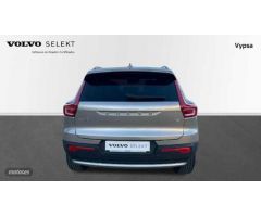 Volvo XC40 1.5 T2 CORE 129 5P de 2022 con 25.706 Km por 28.900 EUR. en Cordoba