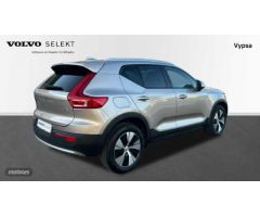 Volvo XC40 1.5 T2 CORE 129 5P de 2022 con 25.706 Km por 28.900 EUR. en Cordoba