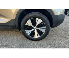 Volvo XC40 1.5 T2 CORE 129 5P de 2022 con 25.706 Km por 28.900 EUR. en Cordoba