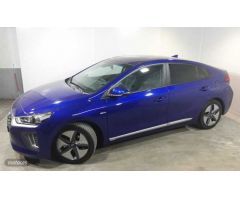 Hyundai Ioniq 1.6 GDI Klass LE de 2021 con 34.059 Km por 17.900 EUR. en Madrid