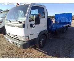 Nissan Cabstar 35.13 GRUA PORTACOCHES. de 2005 con 235.000 Km por 9.800 EUR. en Murcia