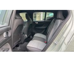Volvo XC40 2.0 B3 CORE AUTO 5P de 2025 con 1 Km por 41.050 EUR. en Vizcaya