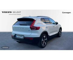 Volvo XC40 2.0 B3 PLUS DARK AUTO 5P de 2025 con 1 Km por 44.200 EUR. en Vizcaya