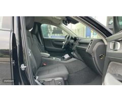 Volvo XC40 2.0 B3 ESSENTIAL AUTO 5P de 2025 con 1 Km por 37.700 EUR. en Vizcaya