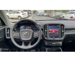 Volvo XC40 2.0 B3 ESSENTIAL AUTO 5P de 2025 con 1 Km por 37.700 EUR. en Vizcaya