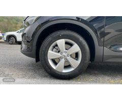 Volvo XC40 2.0 B3 ESSENTIAL AUTO 5P de 2025 con 1 Km por 37.700 EUR. en Vizcaya