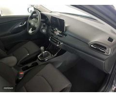 Hyundai i30 1.5 DPI Klass 96 de 2024 con 7 Km por 22.400 EUR. en Granada