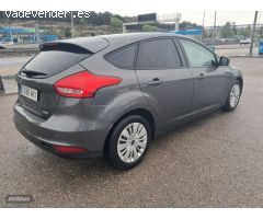 Ford Focus 1.0i 100CV (GPS+SENSOR TRAS) de 2015 con 190.000 Km por 6.450 EUR. en Madrid