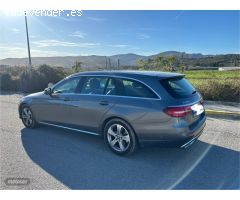 Mercedes Clase E E 220 d 4MATIC de 2017 con 150.000 Km por 23.900 EUR. en Barcelona