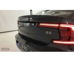 Volvo S 90 Inscription, B5 AWD mild hybrid (diesel) de 2022 con 33.000 Km por 43.900 EUR. en Burgos