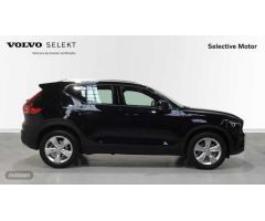 Volvo XC40 XC40 Core, B3, Gasolina de 2024 con 30.065 Km por 31.900 EUR. en Cantabria