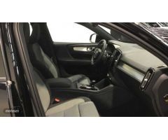 Volvo XC40 XC40 Core, B3, Gasolina de 2024 con 30.065 Km por 31.900 EUR. en Cantabria
