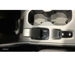 Volvo XC40 XC40 Core, B3, Gasolina de 2024 con 30.065 Km por 31.900 EUR. en Cantabria