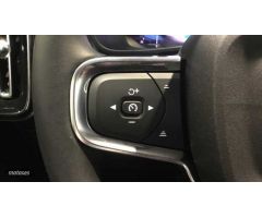 Volvo XC40 XC40 Core, B3, Gasolina de 2024 con 30.065 Km por 31.900 EUR. en Cantabria