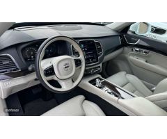 Volvo XC 90 2.0 T8 INSCRIPTION 4WD AUTO 400 5P 7 Plazas de 2017 con 61.895 Km por 44.500 EUR. en Mal