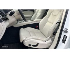 Volvo XC 90 2.0 T8 INSCRIPTION 4WD AUTO 400 5P 7 Plazas de 2017 con 61.895 Km por 44.500 EUR. en Mal