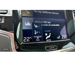 Volvo XC 90 2.0 T8 INSCRIPTION 4WD AUTO 400 5P 7 Plazas de 2017 con 61.895 Km por 44.500 EUR. en Mal
