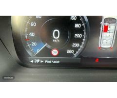 Volvo XC 90 2.0 T8 INSCRIPTION 4WD AUTO 400 5P 7 Plazas de 2017 con 61.895 Km por 44.500 EUR. en Mal