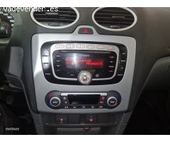 Ford Focus 1.6 Trend de 2007 con 70.800 Km por 6.900 EUR. en Tarragona