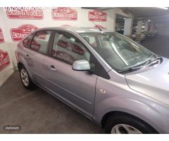 Ford Focus 1.6 Trend de 2007 con 70.800 Km por 6.900 EUR. en Tarragona