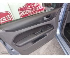 Ford Focus 1.6 Trend de 2007 con 70.800 Km por 6.900 EUR. en Tarragona