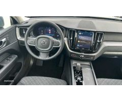 Volvo XC 60 2.0 B4 D CORE AUTO 197 5P de 2024 con 30.586 Km por 42.900 EUR. en Cordoba