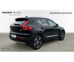 Volvo XC40 1.5 T4 RECHARGE INSCRIPTION EXP DCT 211 5P de 2021 con 68.852 Km por 31.900 EUR. en Zamor
