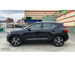 Volvo XC40 1.5 T4 RECHARGE INSCRIPTION EXP DCT 211 5P de 2021 con 68.852 Km por 31.900 EUR. en Zamor