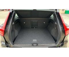 Volvo XC40 1.5 T4 RECHARGE INSCRIPTION EXP DCT 211 5P de 2021 con 68.852 Km por 31.900 EUR. en Zamor