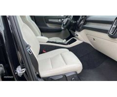 Volvo XC40 1.5 T4 RECHARGE INSCRIPTION EXP DCT 211 5P de 2021 con 68.852 Km por 31.900 EUR. en Zamor