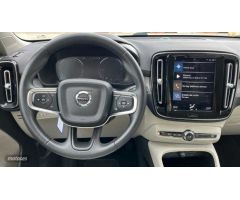 Volvo XC40 1.5 T4 RECHARGE INSCRIPTION EXP DCT 211 5P de 2021 con 68.852 Km por 31.900 EUR. en Zamor