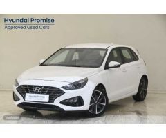 Hyundai i30 1.5 DPI Klass SLX 110 de 2024 con 13.089 Km por 19.900 EUR. en Huelva