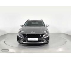 Hyundai Kona 1.6 GDI DT Style Sky de 2021 con 13.127 Km por 23.400 EUR. en Barcelona