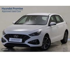 Hyundai i30 1.5 DPI Klass SLX 110 de 2024 con 11.699 Km por 19.600 EUR. en Alicante