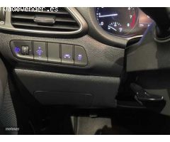 Hyundai i30 1.4 TGDI Tecno 140 de 2017 con 35.000 Km por 14.490 EUR. en Barcelona